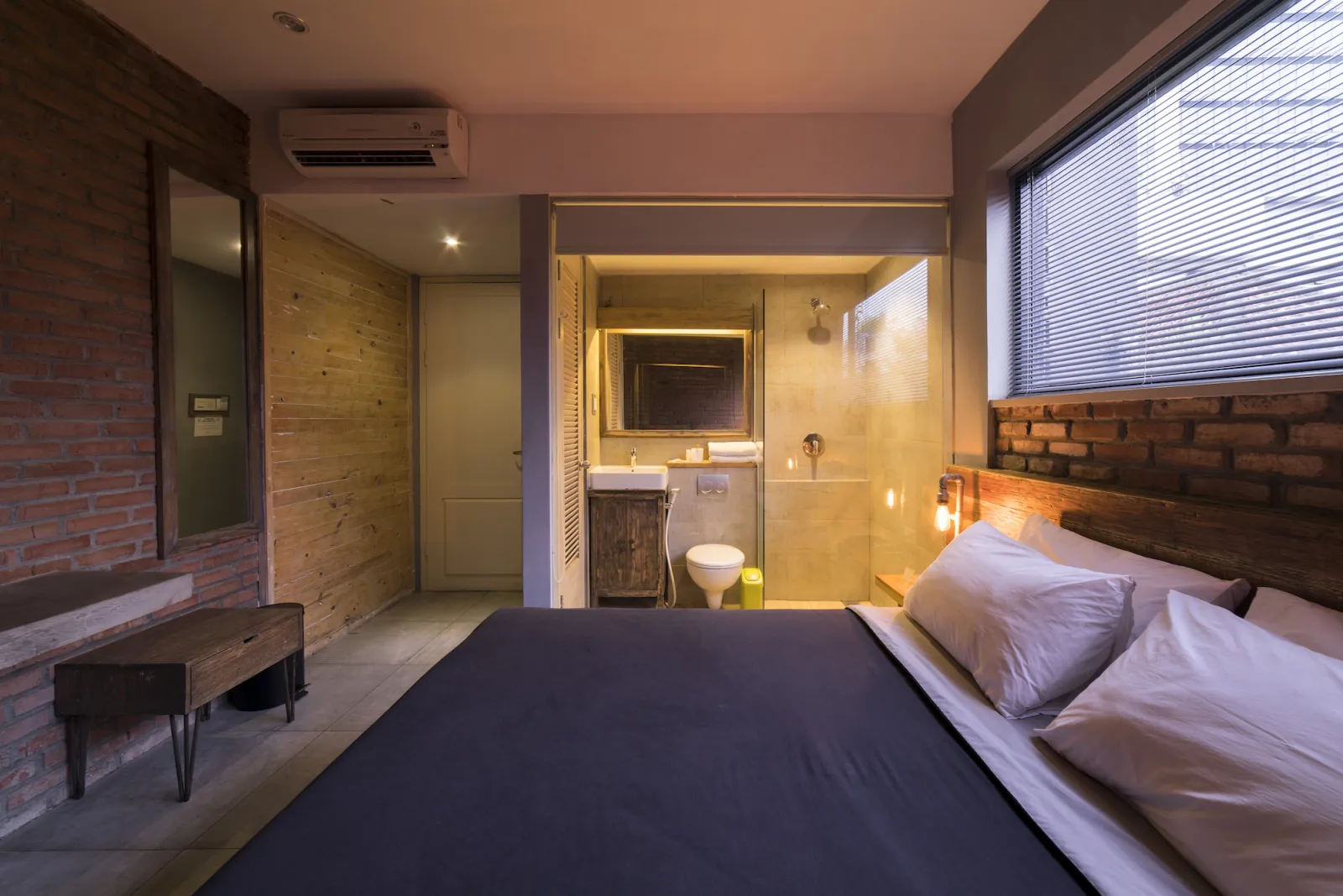 Rustic room Summerbird Bandung