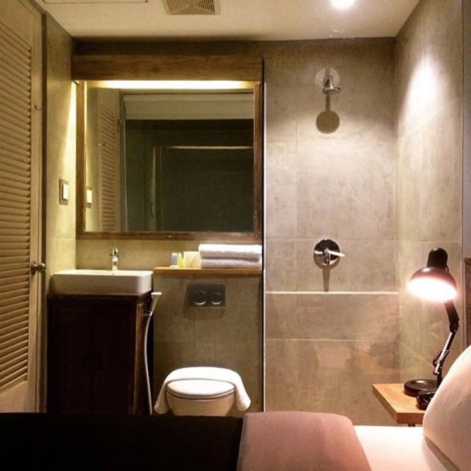 Rustic room Summerbird Bandung