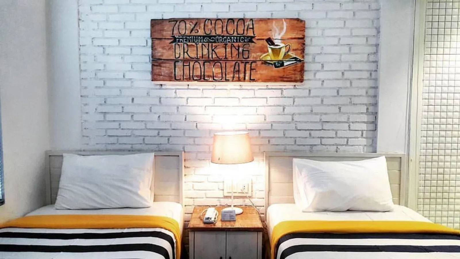 Vintage room Summerbird Bandung