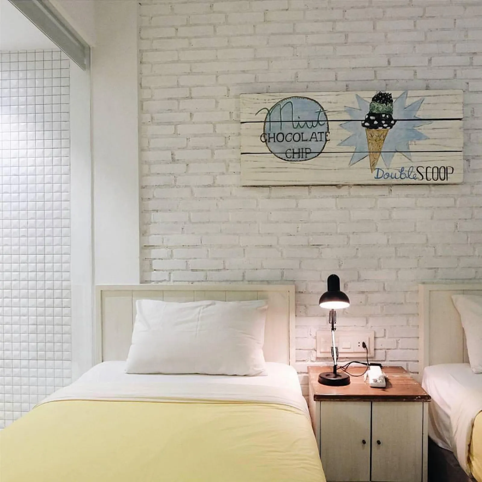 Vintage room Summerbird Bandung