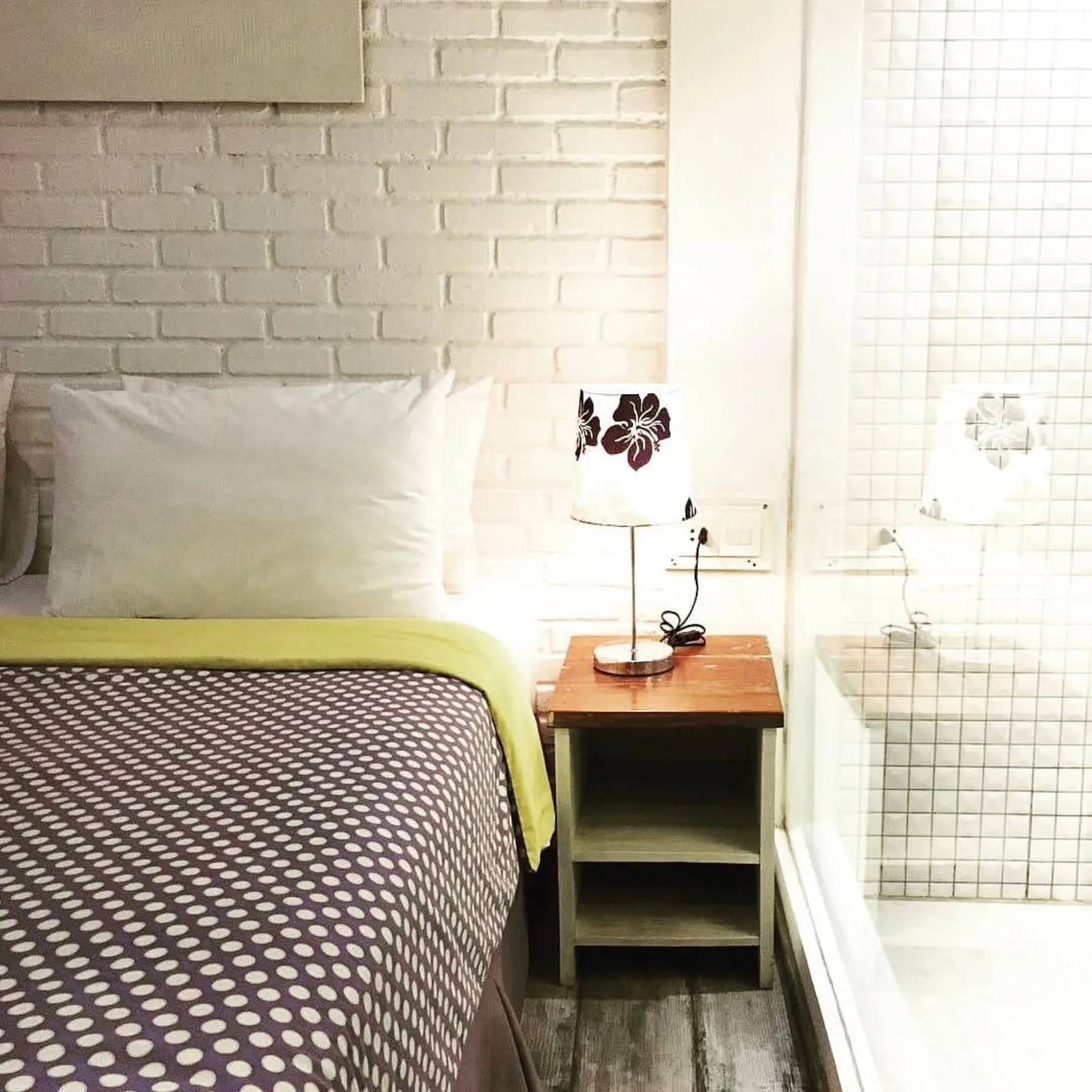 Vintage room Summerbird Bandung