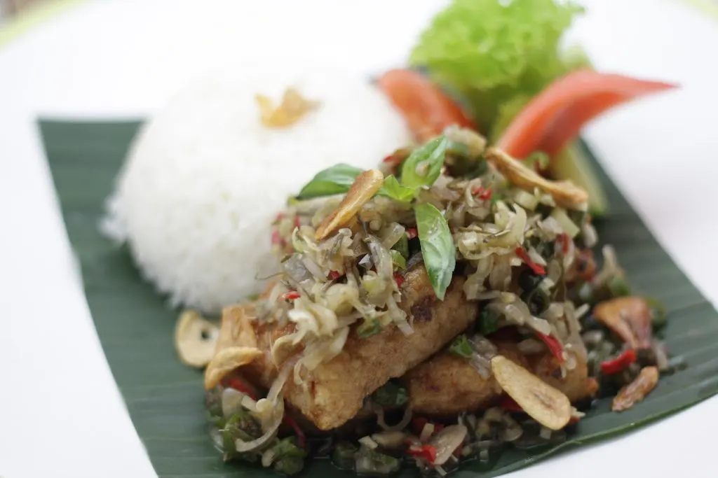 Hidangan di Brasserie Summerbird, dekat Kartika Sari Bandung